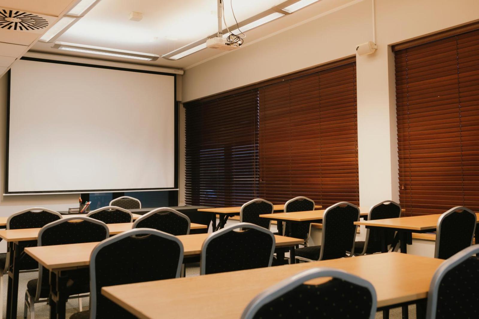 קטוביץ Economy Silesian Hotel מראה חיצוני תמונה