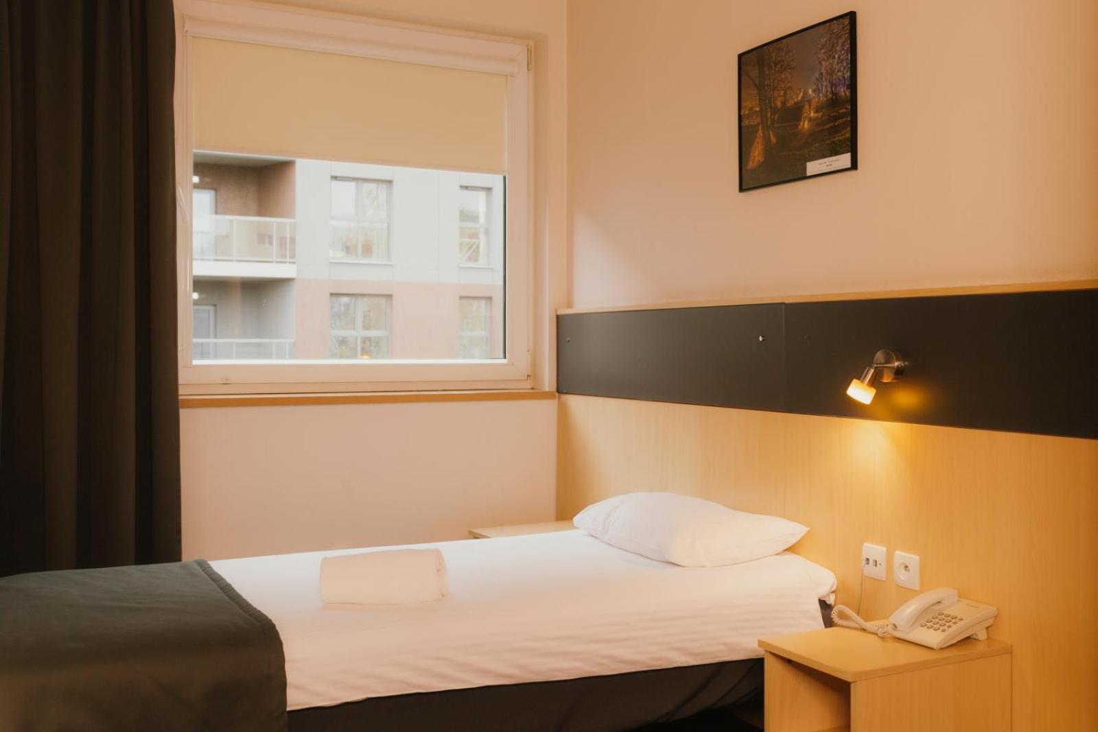 קטוביץ Economy Silesian Hotel מראה חיצוני תמונה