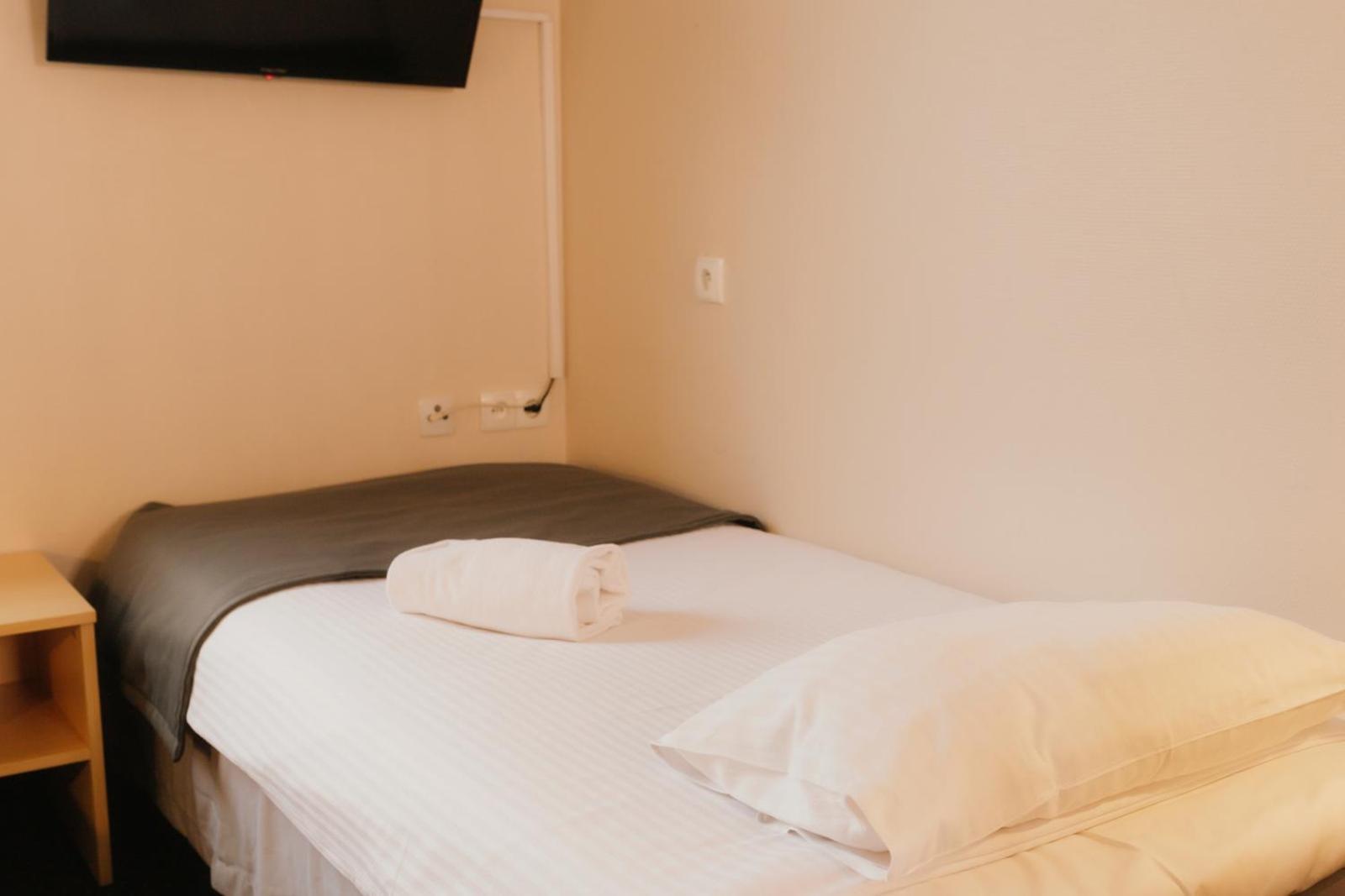 קטוביץ Economy Silesian Hotel מראה חיצוני תמונה
