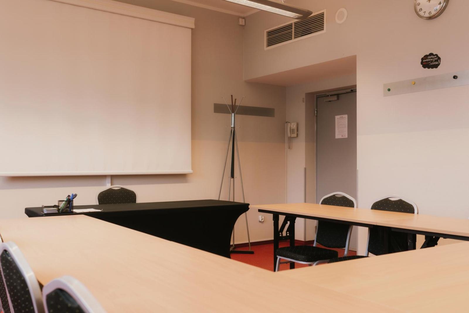 קטוביץ Economy Silesian Hotel מראה חיצוני תמונה